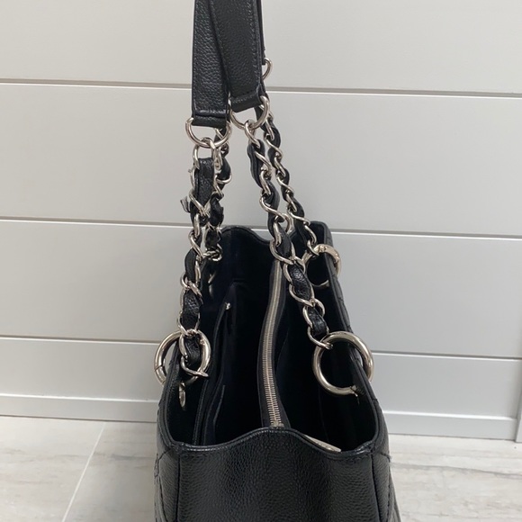 Chanel Grand Shopper - Picture 5 of 16